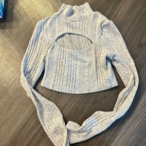 Hollister Light Gray Ribbed Women's Turtleneck Cropped Sweater